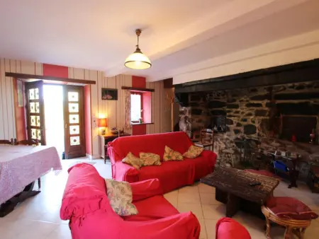 Charmante Maison au Bord de l'Étang avec Terrasse - Photo 2