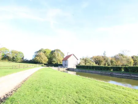 Charmante Maison au Bord de l'Étang avec Terrasse - Photo 19