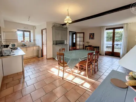 Gîte spacieux avec piscine, animaux admis à St Haon le Vieux - Photo 1