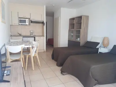 Appartement à Saint Raphaël, Studio climatisé proche plage et commerces avec WiFi - L887049