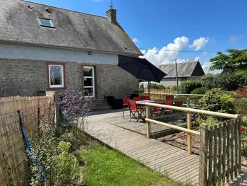 Gite in Le Val Saint Père,Maison familiale près de la baie du Mont Saint-Michel avec terrasse, jardin et équipements pour enfants FR-1-362-854 N°833726