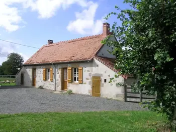 Gite in Vieure,Charmante fermette au vert près de la forêt de Tronçais, 2 chambres, animaux acceptés, linge inclus FR-1-489-311 N°833774