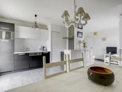 Appartement à Biscarrosse Plage, Appartement T3 moderne à Biscarrosse Plage, proche océan, terrasse et parking - L887080