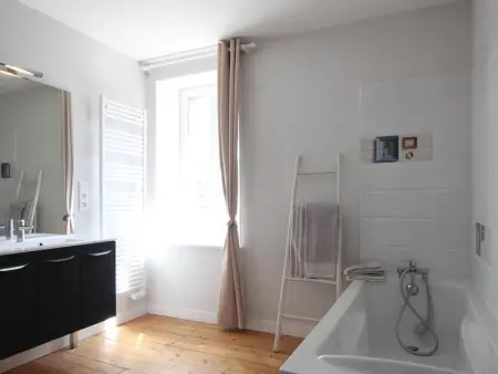 Maison spacieuse avec jardin clos, proche Utah Beach, idéale pour familles, draps inclus, Wi-Fi - Photo 10