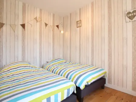 Maison spacieuse avec jardin clos, proche Utah Beach, idéale pour familles, draps inclus, Wi-Fi - Photo 12