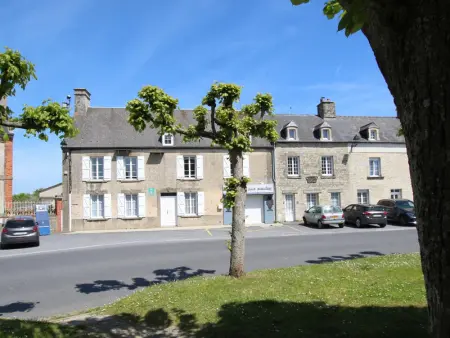 Maison spacieuse avec jardin clos, proche Utah Beach, idéale pour familles, draps inclus, Wi-Fi - Photo 17