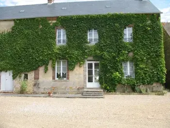 Gîte in Bures,Charmante maison avec jardin, aux portes du Perche, idéale pour familles et activités de plein air FR-1-497-124 N°833823