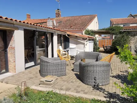 Maison en pierres avec jardin, 7 km des plages, 6 pers, 3 chambres - Le Bernard - Photo 24