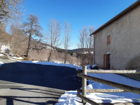 Gîte Confort au Cœur de l'Auvergne – Animaux Admis - Photo 12