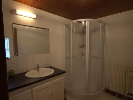 Charmant gîte 3 chambres avec jardin, proche activités neige et randonnées, animaux acceptés ! - Photo 12