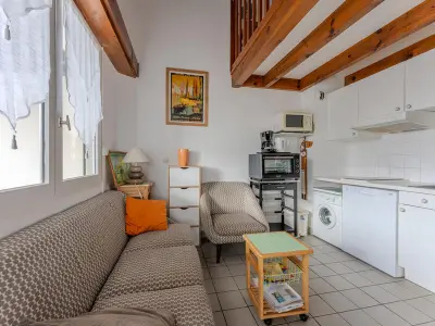 Appartement à Biscarrosse Plage, Appartement Duplex 6 pers à 300m de l'Océan – Balcon Sud, Cuisine Équipée, Proche Centre - L887105
