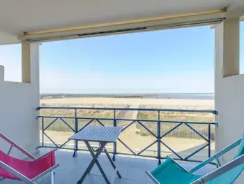 Apartamento en Châtelaillon Plage,Studio 4 pers. face mer avec balcon, parking privé, et accès direct plage à Châtelaillon-Plage FR-1-535-22 N°887116