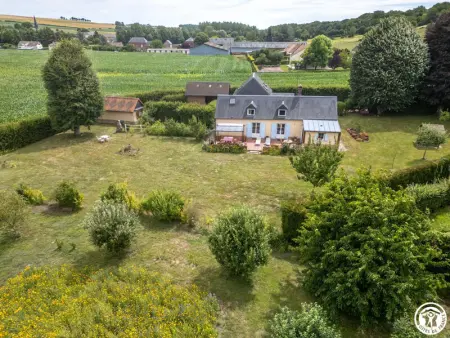 Maison de charme rénovée avec jardin clos, proche Gerberoy et Beauvais, idéale pour familles et randonneurs - Photo 2