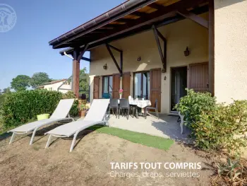 Gite à Saint Christo en Jarez,Gîte familial tout confort avec jardin, salle de jeux, garage et terrasse, près de Saint-Étienne FR-1-496-204 N°833905