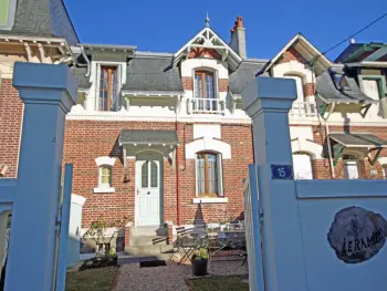 Gite in Criel sur Mer,Charmante maison avec poêle à bois et jardin à Criel-sur-Mer FR-1-441-663 N°833912