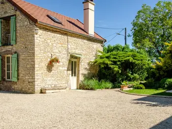 Casa rural en Polisot,Gîte Charmant au Coeur de la Champagne avec Jardin, Cheminée et Terrasse FR-1-543-32 N°833955