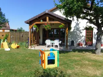 Agriturismo a Rouilly Sacey,Maison indépendante avec jardin, à proximité de Troyes et des Lacs, idéale pour familles et activités extérieures FR-1-543-46 N°833965