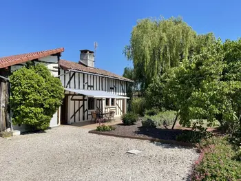 Casa rural en Lentilles,Maison calme avec jardin, proche des lacs, vélos, wifi gratuit, animaux acceptés, équipements enfants FR-1-543-64 N°833977