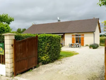 Gite à Laines aux Bois,Charmante maisonnette avec jardin privatif, proche de Troyes, idéal pour 4/5 personnes et animaux acceptés FR-1-543-87 N°833991