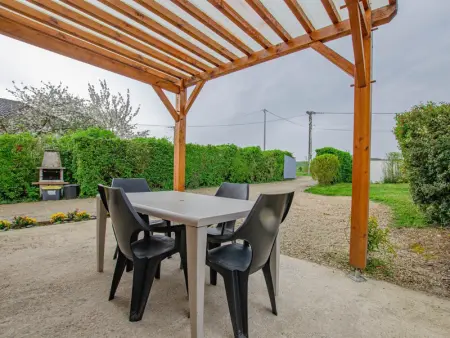 Charmante maisonnette avec jardin privatif, proche de Troyes, idéal pour 4/5 personnes et animaux acceptés - Photo 2