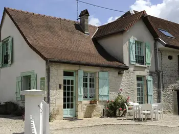 Casa rural en Bligny,Charmante maison dans le vignoble avec terrasse, proche Nigloland, animaux acceptés FR-1-543-103 N°834002