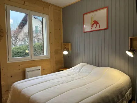 Charmant appartement fonctionnel près du centre bourg, balcon et parking gratuit - Photo 2