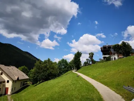 Appartement cosy, balcon sud, 2 chambres, parking gratuit à 10 min du centre et proche ski ! - Photo 8