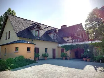 Casa rural en Bar sur Seine,Gîte exceptionnel en Champagne avec salle de réception, jardin et équipements pour 26 personnes FR-1-543-134 N°834038