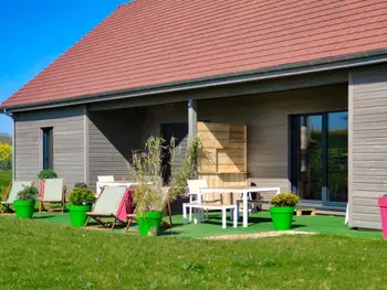 Agriturismo a Magnant,Maison Nordique Confortable, 2 Ch, Terrasse, Parking, Animaux Bienvenus, Prox. Vignoble et Loisirs FR-1-543-135 N°834039