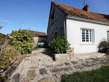 Agriturismo a Villenauxe la Grande,Gîte de Charme avec Piscine Chauffée, Jardin Privatif et Proximité de Sites Touristiques FR-1-543-183 N°834070