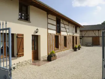 Agriturismo a Rosnay l'Hôpital,Charmant Gîte Rural avec Terrasse, Jardin et Confort Moderne près des Lacs et Attractions Touristiques FR-1-543-196 N°834083