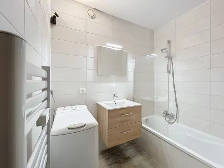 Appartement cosy 3 pièces avec cheminée et parking couvert au pied des pistes à Combloux - Photo 3