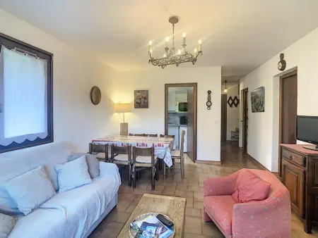 Appartement cosy 3 pièces avec cheminée et parking couvert au pied des pistes à Combloux - Photo 12