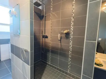 Gîte confort aux portes des châteaux, jardin, terrasse, WIFI, vélos, proche A85 et balades nature - Photo 24