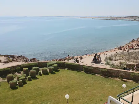 Appartement Climatisé Front de Mer avec Terrasse, Piscine, et Garage Privatif à Sète - Photo 8