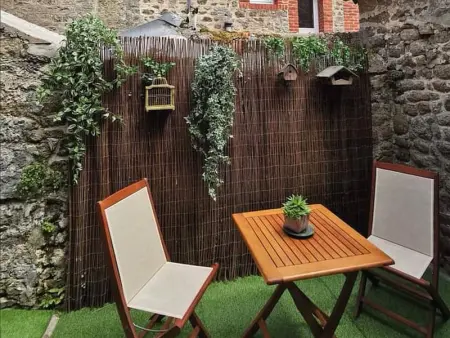 Charmant gîte au cœur de Barfleur, près du port, avec cour privée et animaux acceptés - Photo 1