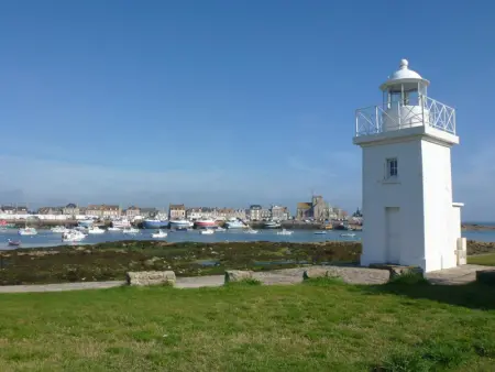 Charmant gîte au cœur de Barfleur, près du port, avec cour privée et animaux acceptés - Photo 2