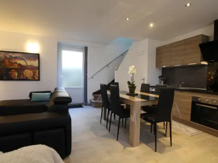 Charmant gîte au cœur de Barfleur, près du port, avec cour privée et animaux acceptés - Photo 4