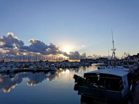 Charmant gîte au cœur de Barfleur, près du port, avec cour privée et animaux acceptés - Photo 19