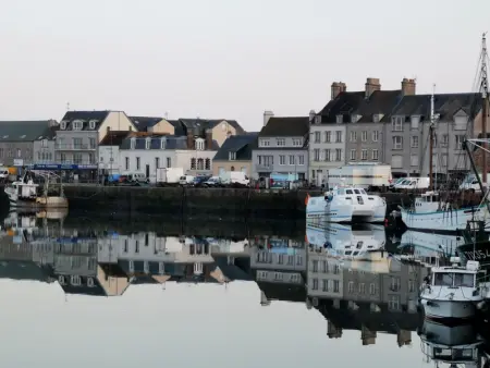 Charmant gîte au cœur de Barfleur, près du port, avec cour privée et animaux acceptés - Photo 23