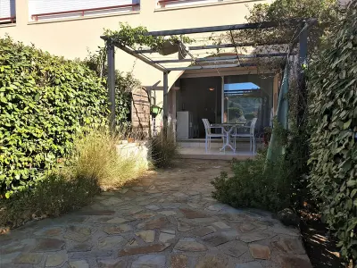 Appartement à Banyuls sur Mer, Charmant T2 à Banyuls-sur-Mer avec jardinet, parking, et proche plage - L887307