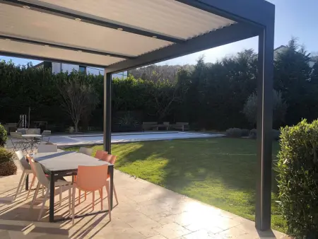 **Charmant Mas Rénové avec Piscine et Jardin au Cœur de la Provence!** - Photo 5