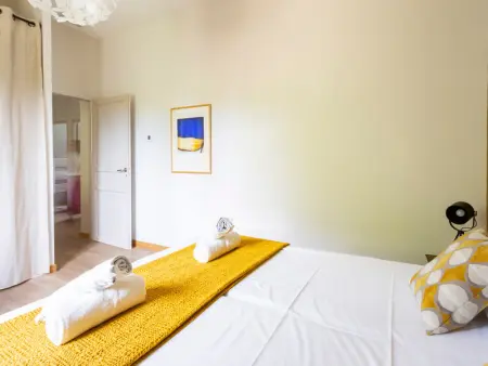 **Charmant Mas Rénové avec Piscine et Jardin au Cœur de la Provence!** - Photo 11