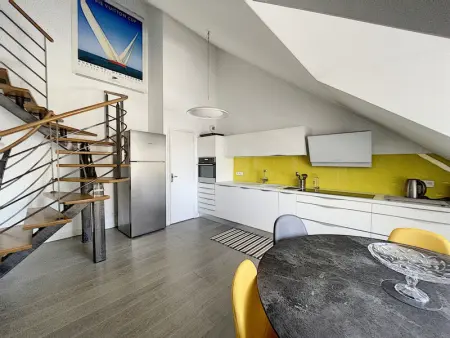 Duplex de standing en centre-ville avec parking, proche port et plage - Photo 2