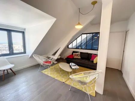 Duplex de standing en centre-ville avec parking, proche port et plage - Photo 9