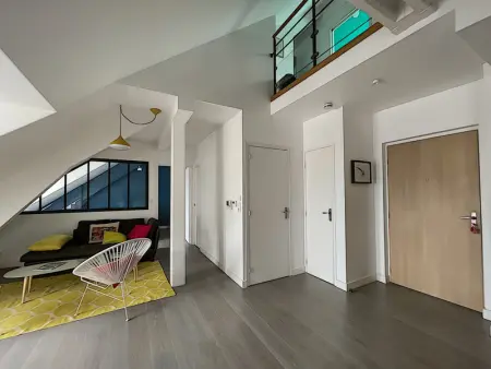 Duplex de standing en centre-ville avec parking, proche port et plage - Photo 11