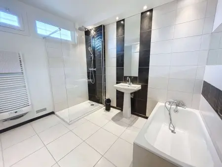 Maison calme, proche plage et commerces à Jullouville, jardin clos, 3 chambres, idéale vacances - Photo 13