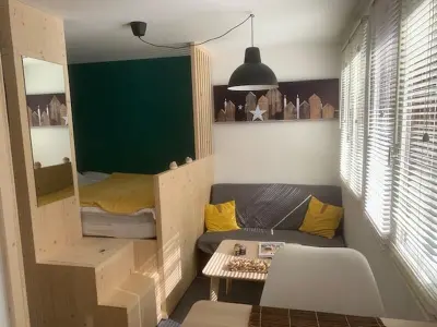 Appartement à Mont Dore, Studio au rez-de-chaussée avec parking privé et WIFI illimité, à proximité du centre. - L887340