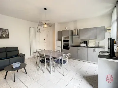 Appartement à Lamalou les Bains, Charmant F3 avec Wi-Fi, animaux acceptés, proche thermes - Lamalou-les-Bains - L887353