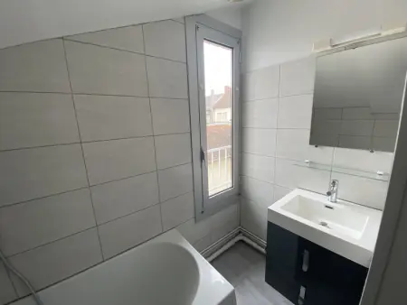 Studio central avec Wi-Fi proche des Thermes de La Roche-Posay - Photo 7